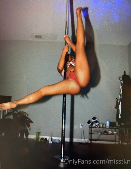 misstkn estrella bonita galería