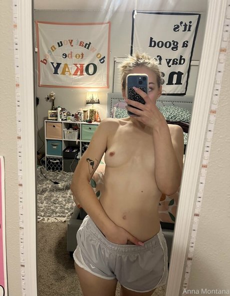 follando en la piscina onlyfans exclusivo imagen