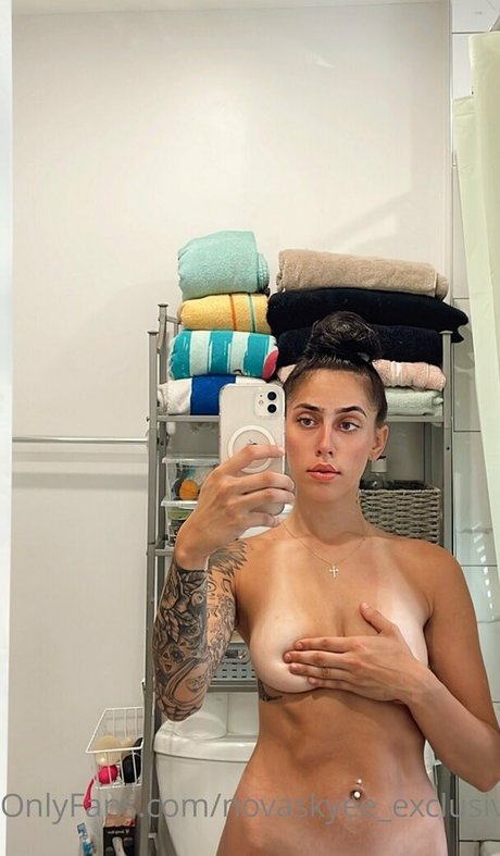 novaskyee exclusive estrella porno exclusiva recopilación