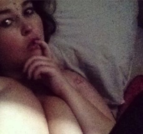 RainIsWet actriz erótica fotos