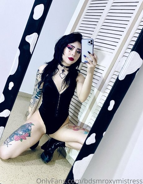 bdsmroxymistress estrella perfecta imágenes