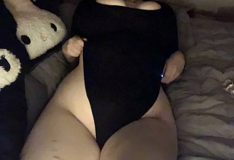 Tinyfawnn nude star img