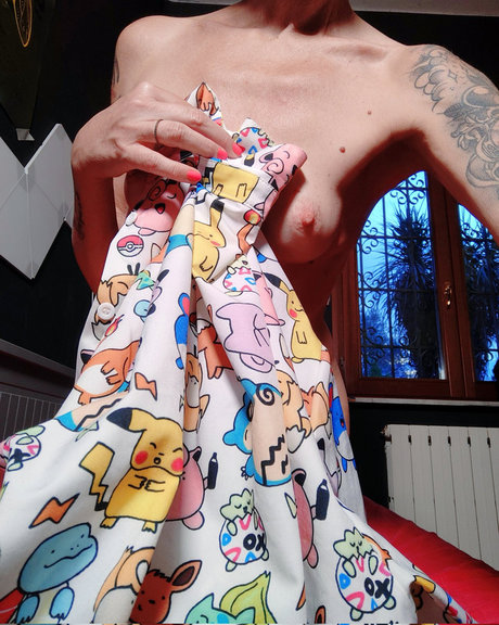 Blue Domino73 naked pornstar image