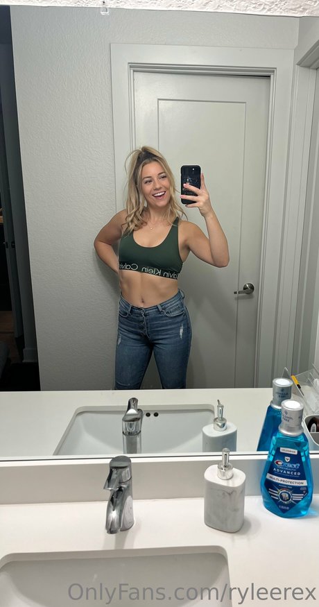 ryleerex model sex gallery