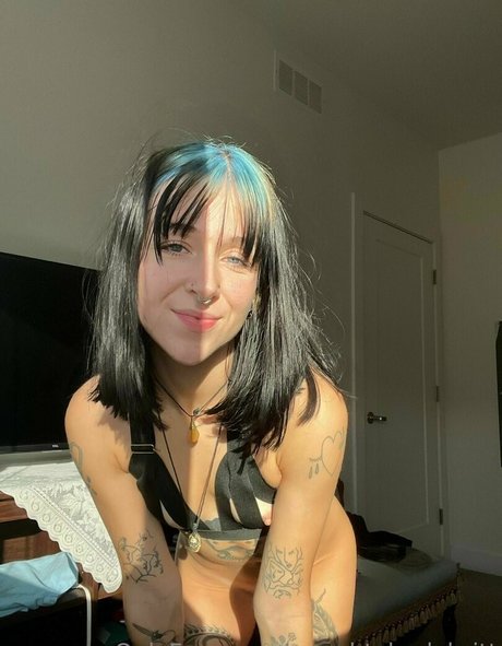ASU Freshman Sext me nude model image