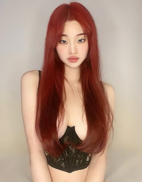 yakult model art pics