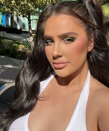brookebarrows beautiful pornstar pic