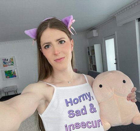 lilhyper xxx star photos