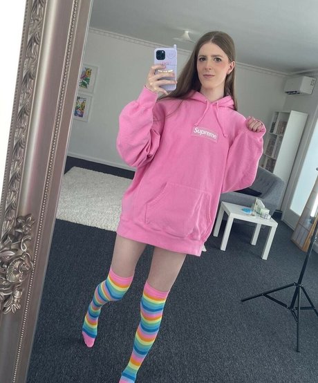 lilhyper model pretty pics