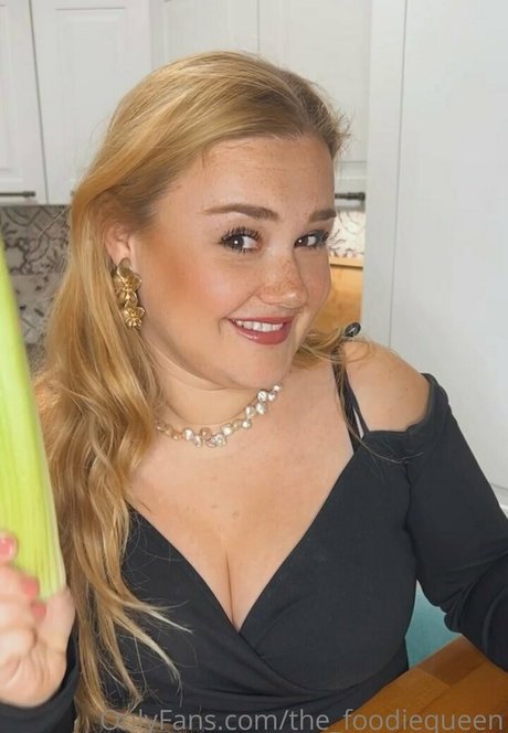 the foodiequeen nice actress image