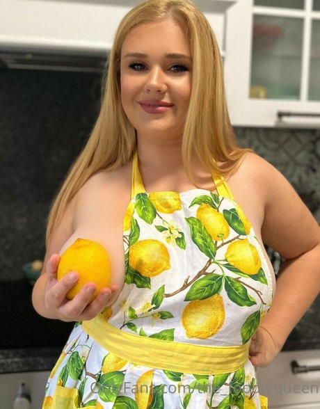 the foodiequeen model pornographic archive