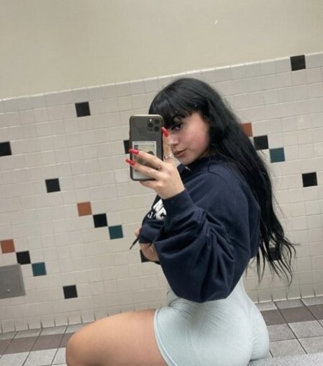 vnikolee pornstar nudes pics