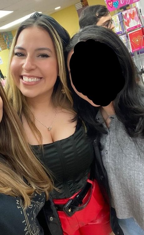 Larissa Cambusano best star archive