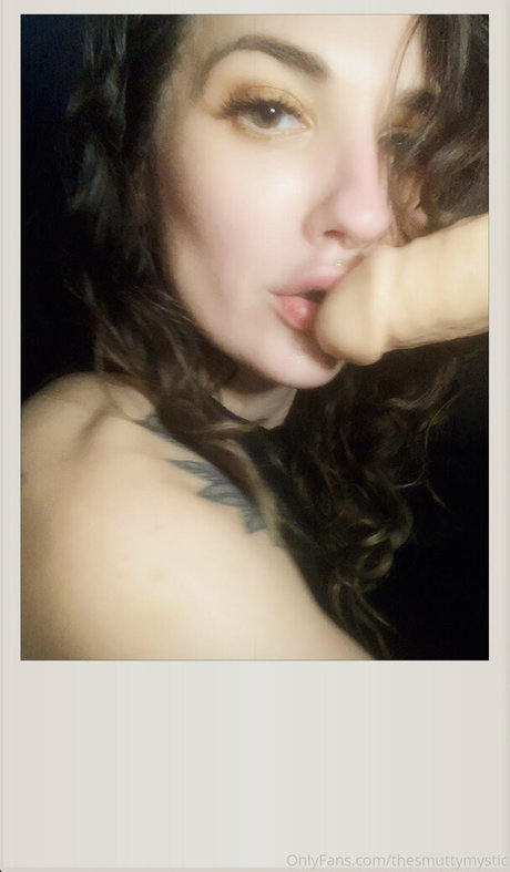 thesmuttymystic pornstar nudes img