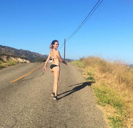 Alyson Stoner perfect model gallery