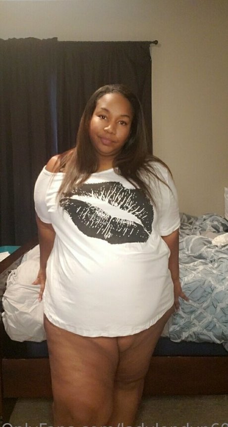 ladylondyn69 porn model img