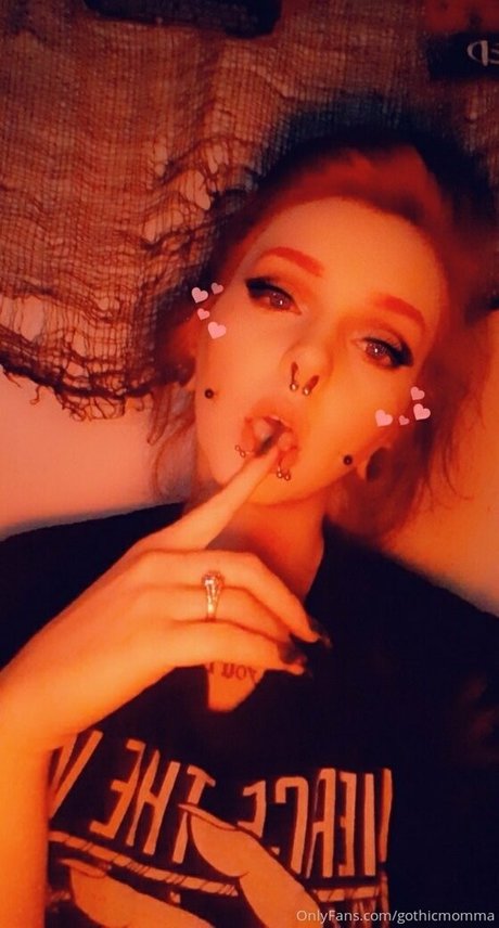 gothicmomma exclusive pornstar gallery