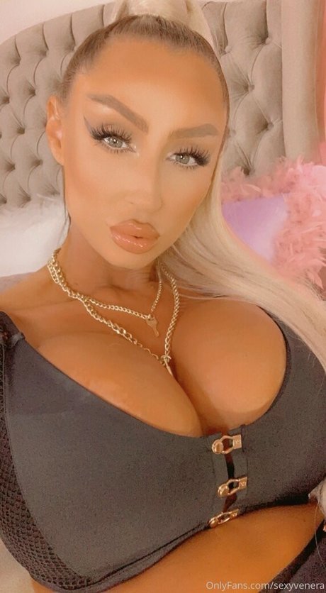 Sexyvenera sexy model pics