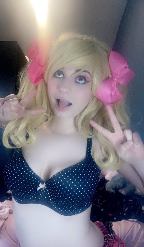 alienonearth hot pornstar pic