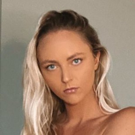 Annabelle Knight sex model archive