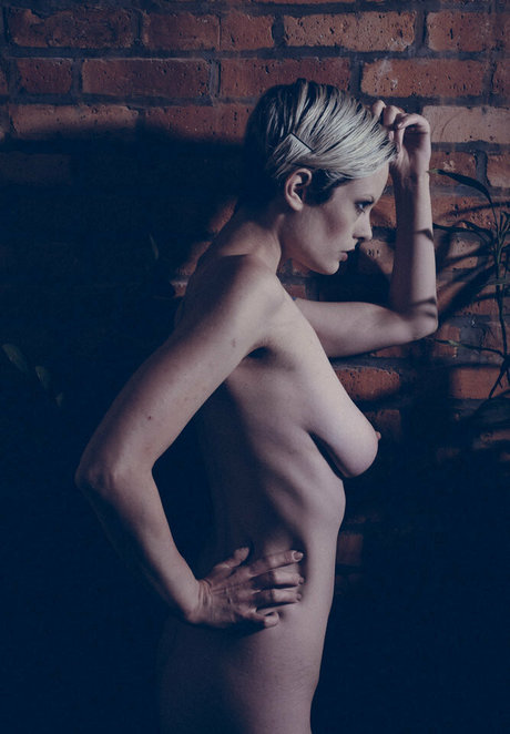 Henna Nueller pretty model pic