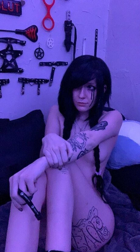 elflovingherself sex model gallery