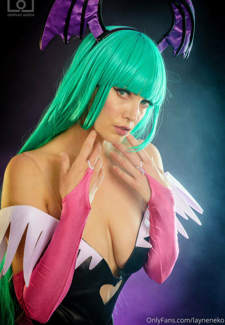 layneneko model top pic