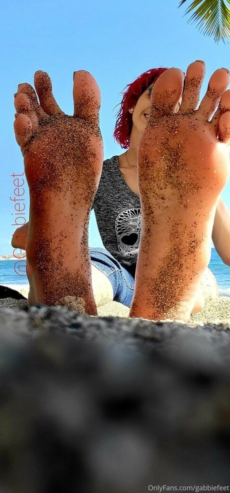 gabbiefeet nude pornstar photo