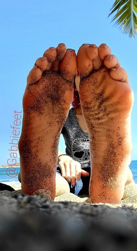 gabbiefeet high quality actress img