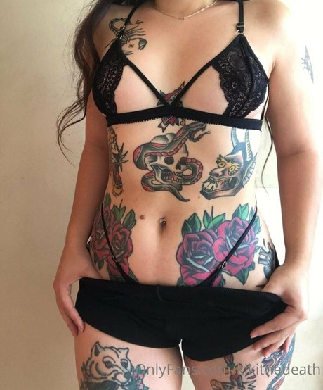 kikithedeath pornstar naked img