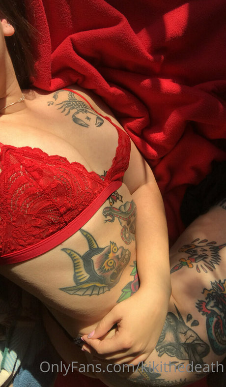 kikithedeath pornstar beautiful image