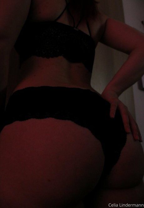 celialindermann exclusive model gallery