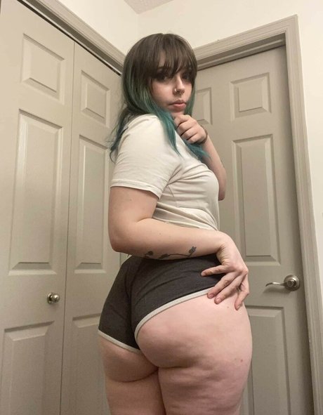 beelzebubsuwu pornstar img
