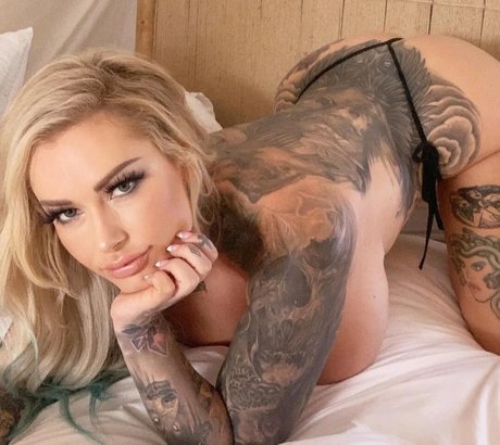 Dez Fraser hot pornstar galleries