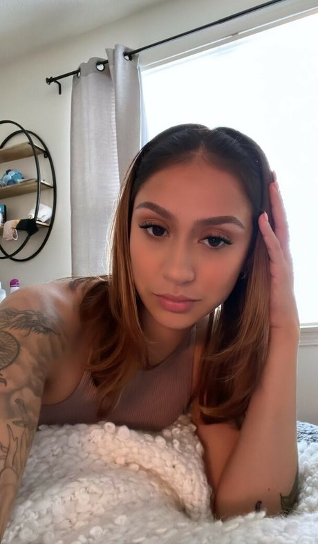 Latina Beauties free star photo