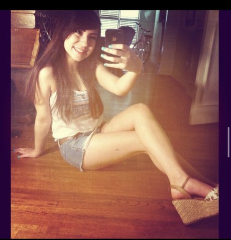 Latina Beauties model exclusive galleries