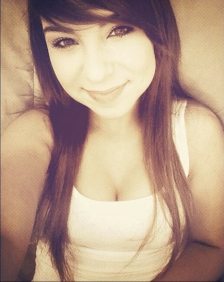 Latina Beauties perfect actress pics