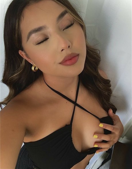 Gisselle Next Door nude pornstar photos