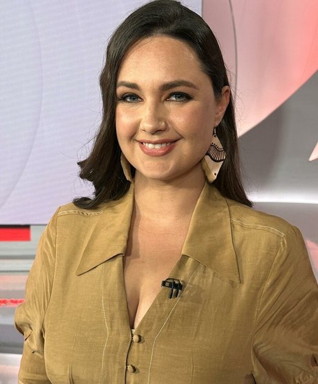 Rae Johnston exclusive actress galleries