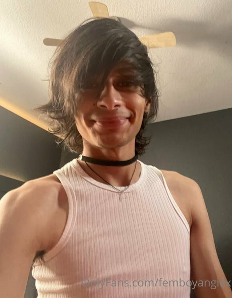 femboyangiesfeet best model pics