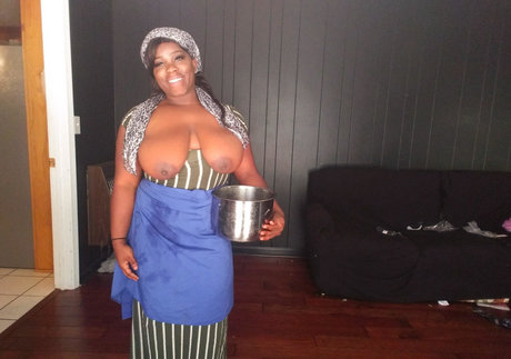 ebonyashley nudes model image