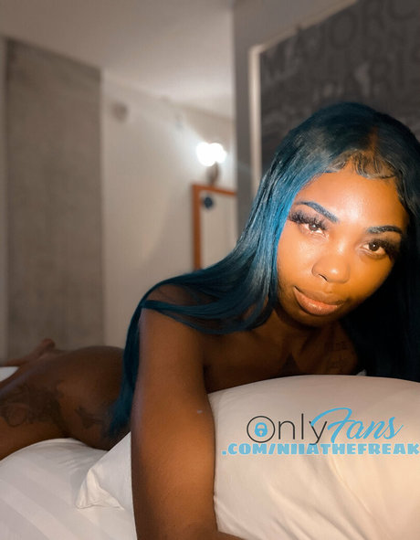 niiathefreak pornstar erotic galleries