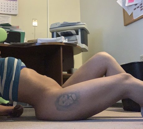 filthyfillyfree porn model pic