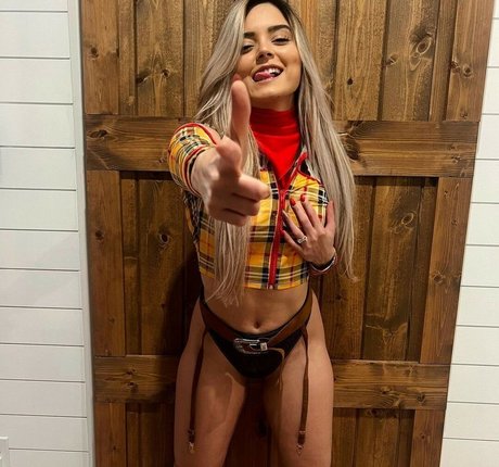Taynara Melo star hot pictures
