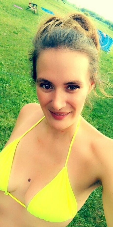 dezerai pornstar nice picture