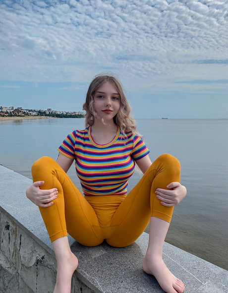 miss a n a s t a s i a high quality star image