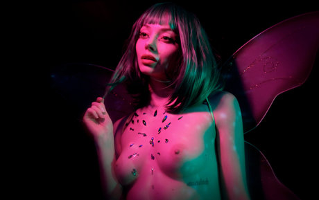 ohthumbelina sexy model img
