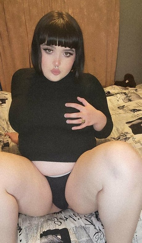 thel1ttlestbunny nude model img