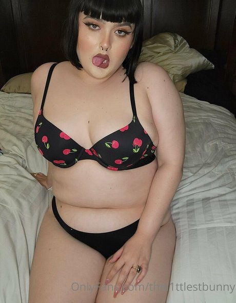 cute onlyfans hot sexy photos
