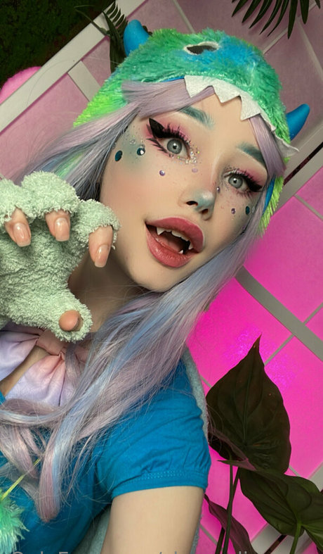 SleepyDinosaur nice actress image